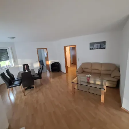 In Naehe Flughafen Koeln Bonn Daire *