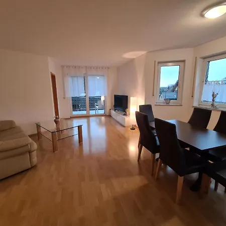 Apartment In Naehe Flughafen Koeln Bonn *