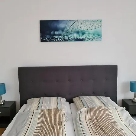 In Naehe Flughafen Koeln Bonn