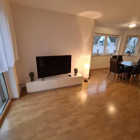 Apartment In Naehe Flughafen Koeln Bonn