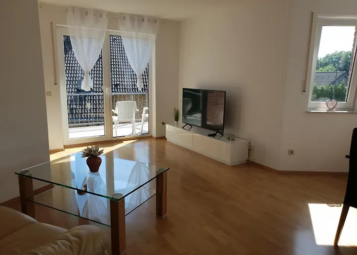 In Naehe Flughafen Koeln Bonn Troisdorf