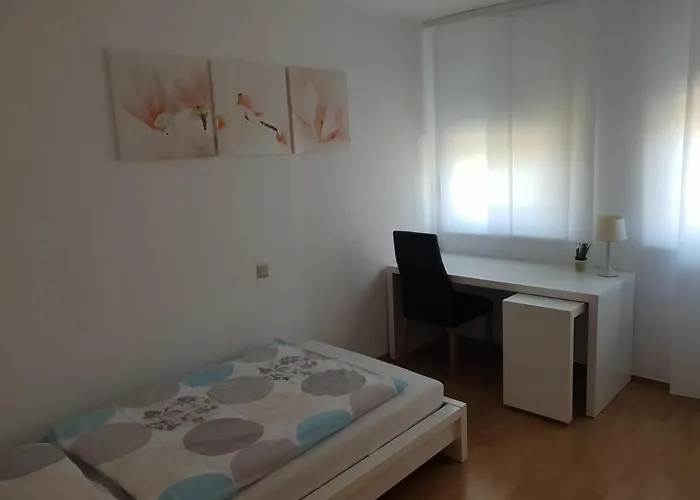 Appartamento In Naehe Flughafen Koeln Bonn *