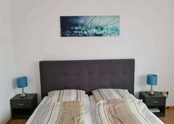 In Naehe Flughafen Koeln Bonn