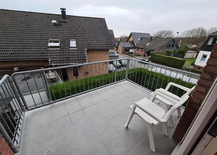 In Naehe Flughafen Koeln Bonn *